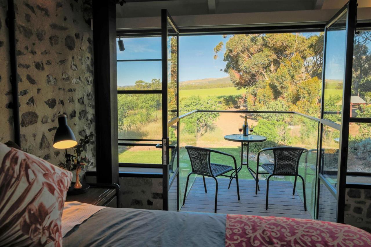 לינה וארוחת בוקר Sellicks Hill The Old Chaff Mill Organic Vineyard Retreat מראה חיצוני תמונה