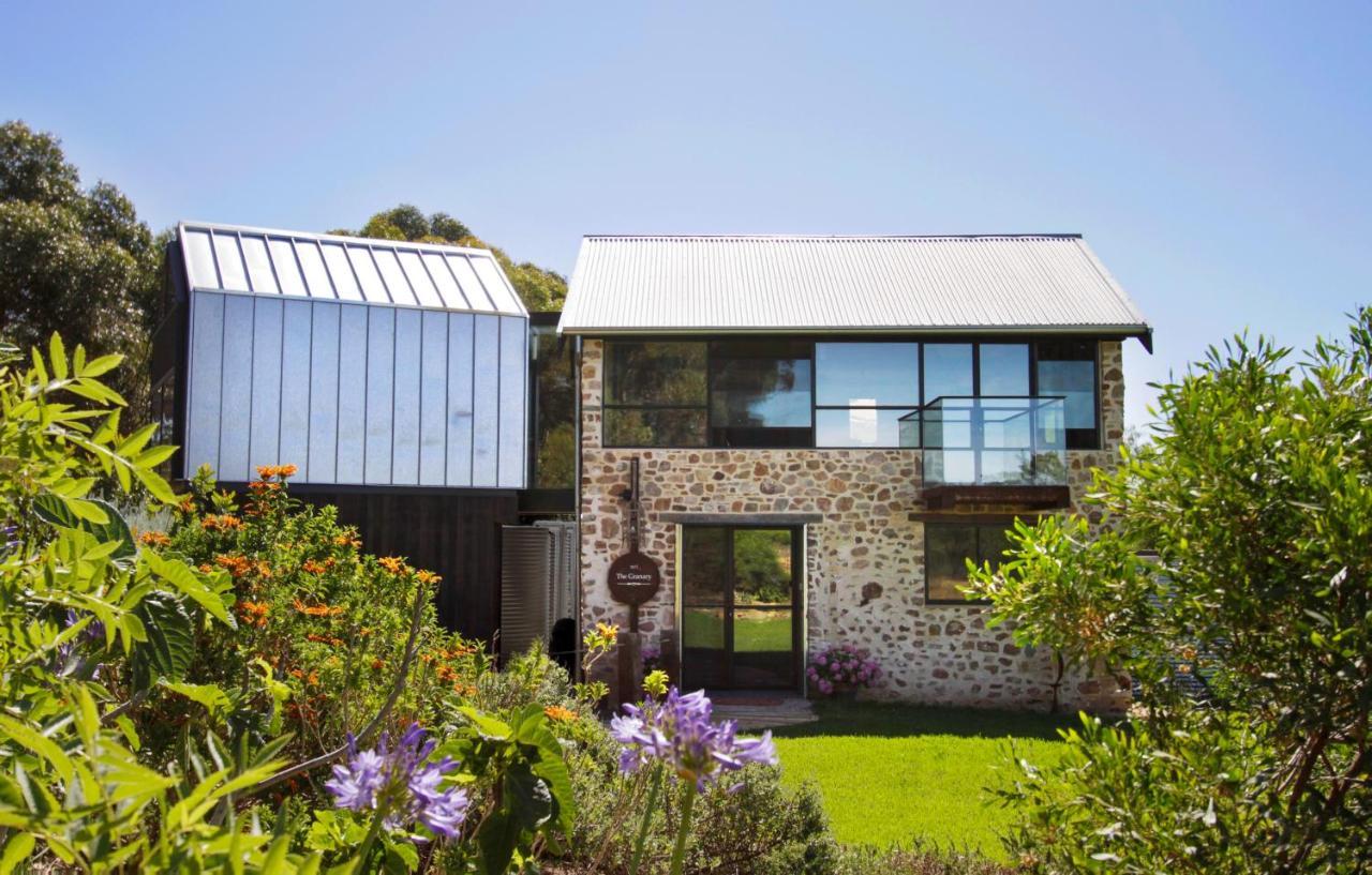 לינה וארוחת בוקר Sellicks Hill The Old Chaff Mill Organic Vineyard Retreat מראה חיצוני תמונה